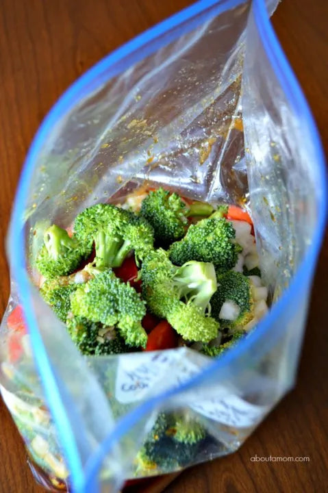 Pack of 15 medium size Freezer bags , Plastic zip bags , Zip lock bags